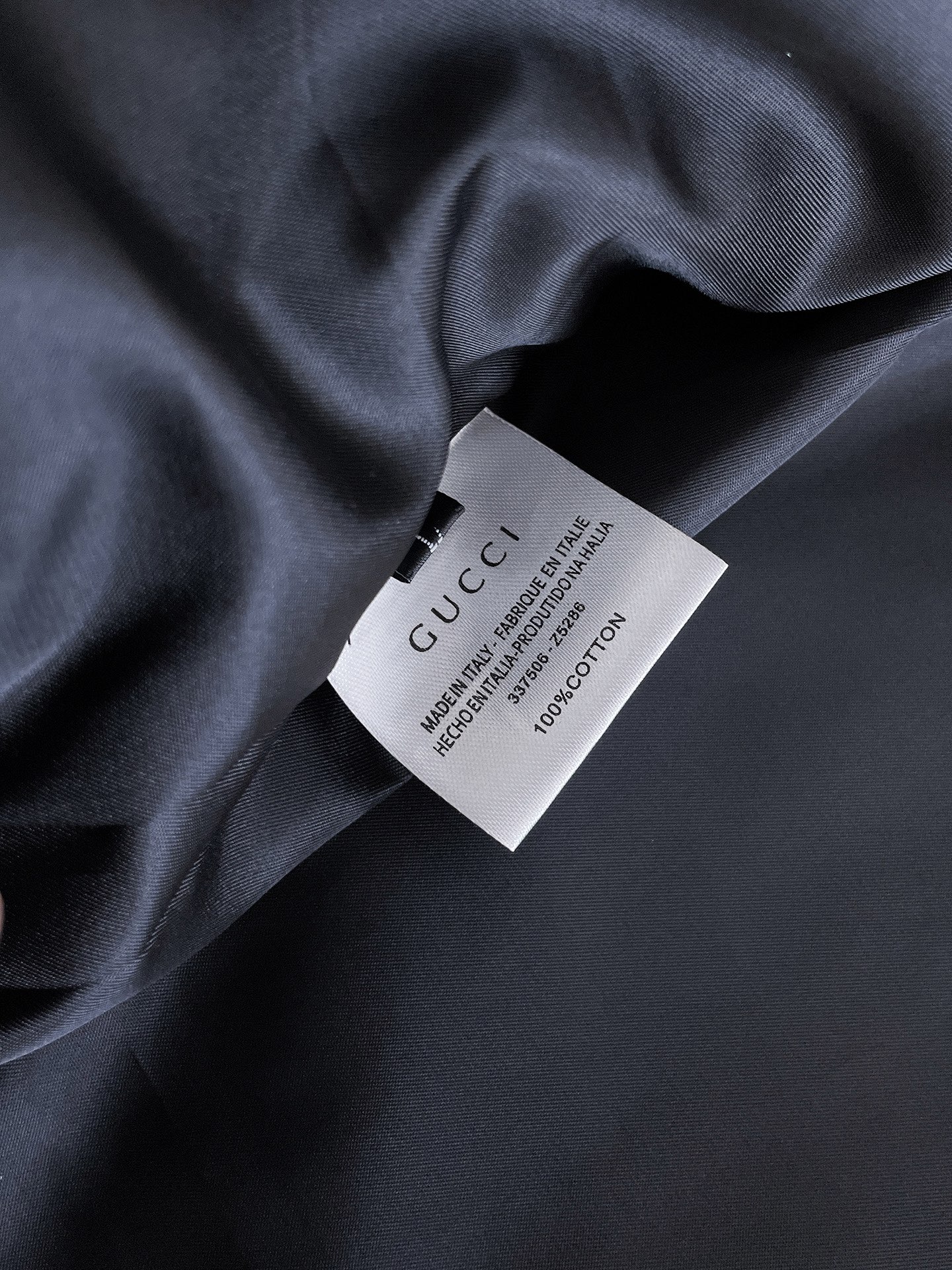 Hoodies & Sweatshirts