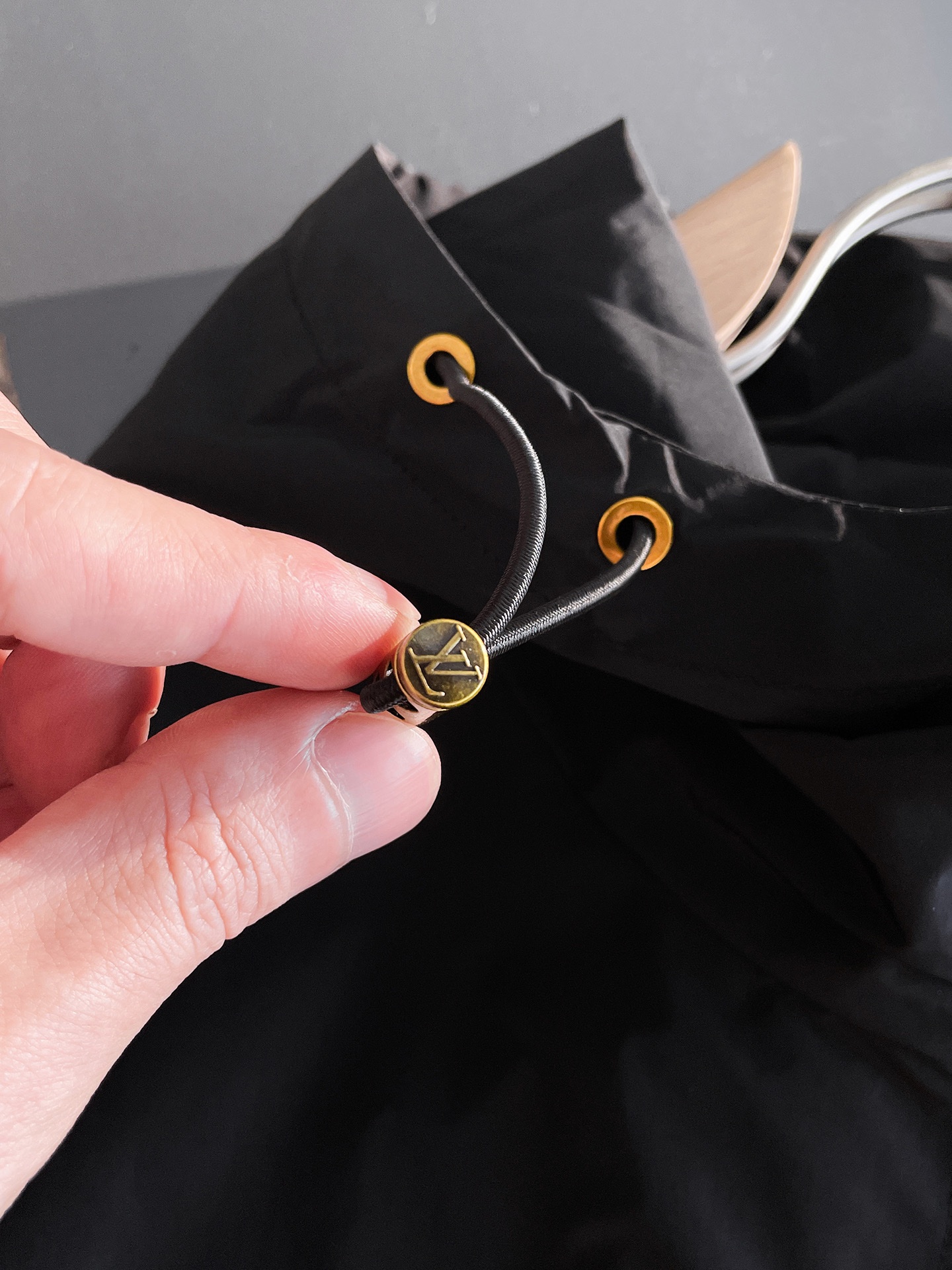 Hoodies & Sweatshirts