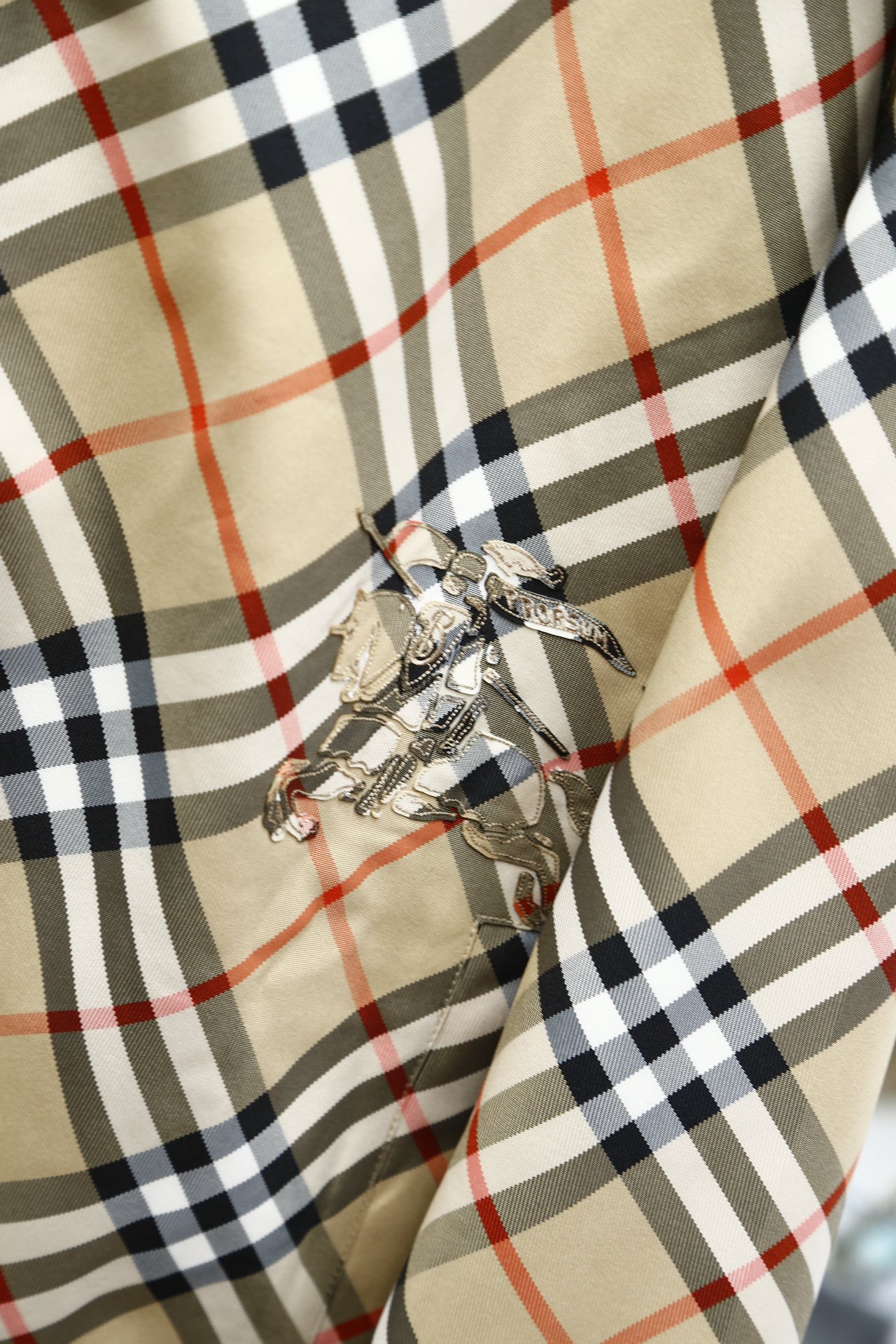 Hoodies & Sweatshirts