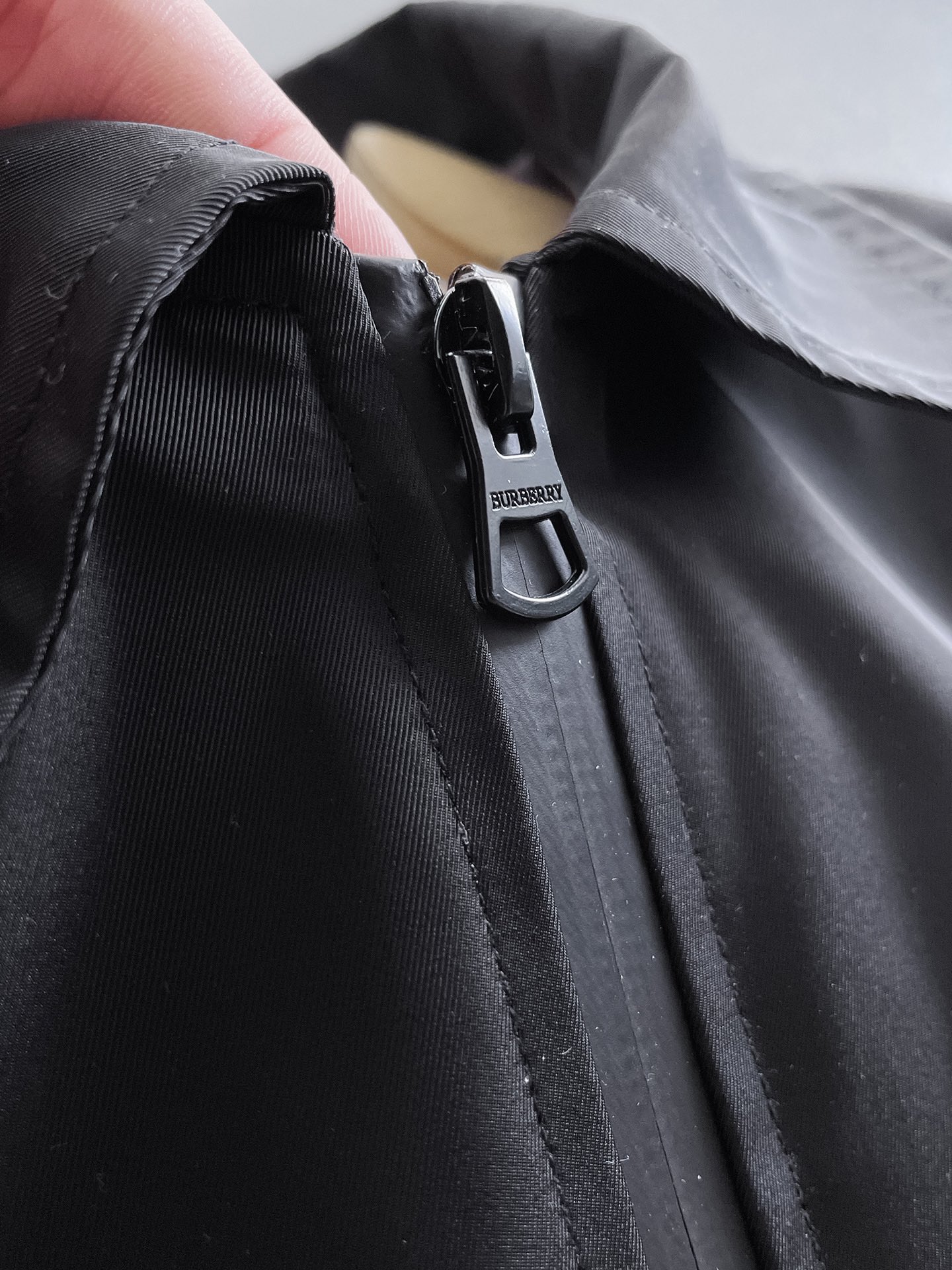 Hoodies & Sweatshirts