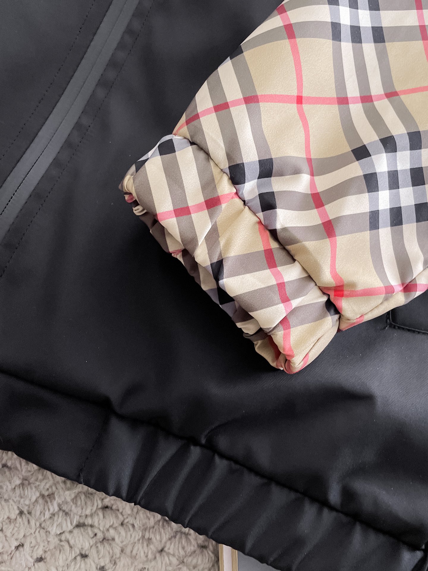 Hoodies & Sweatshirts