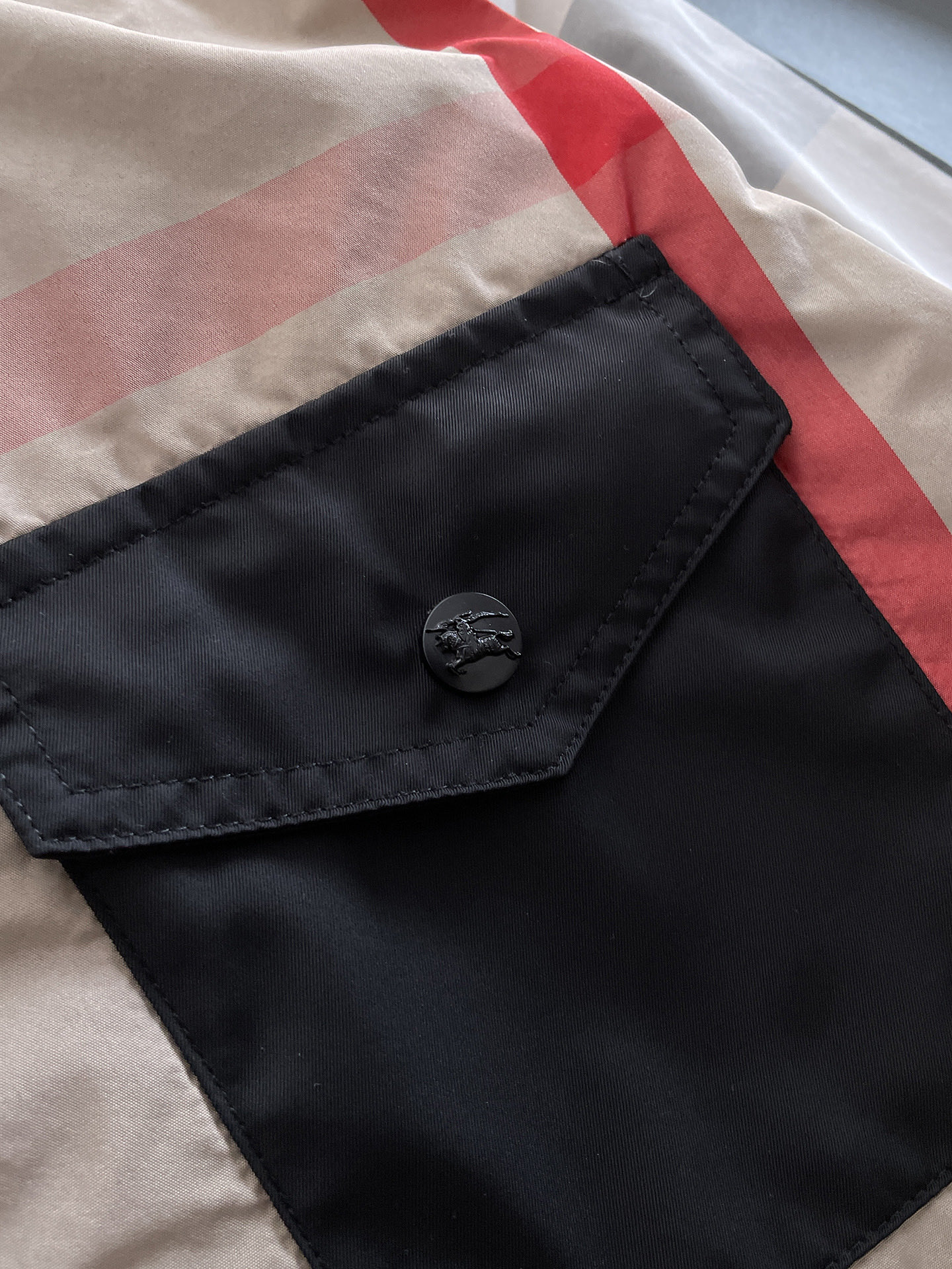 Hoodies & Sweatshirts