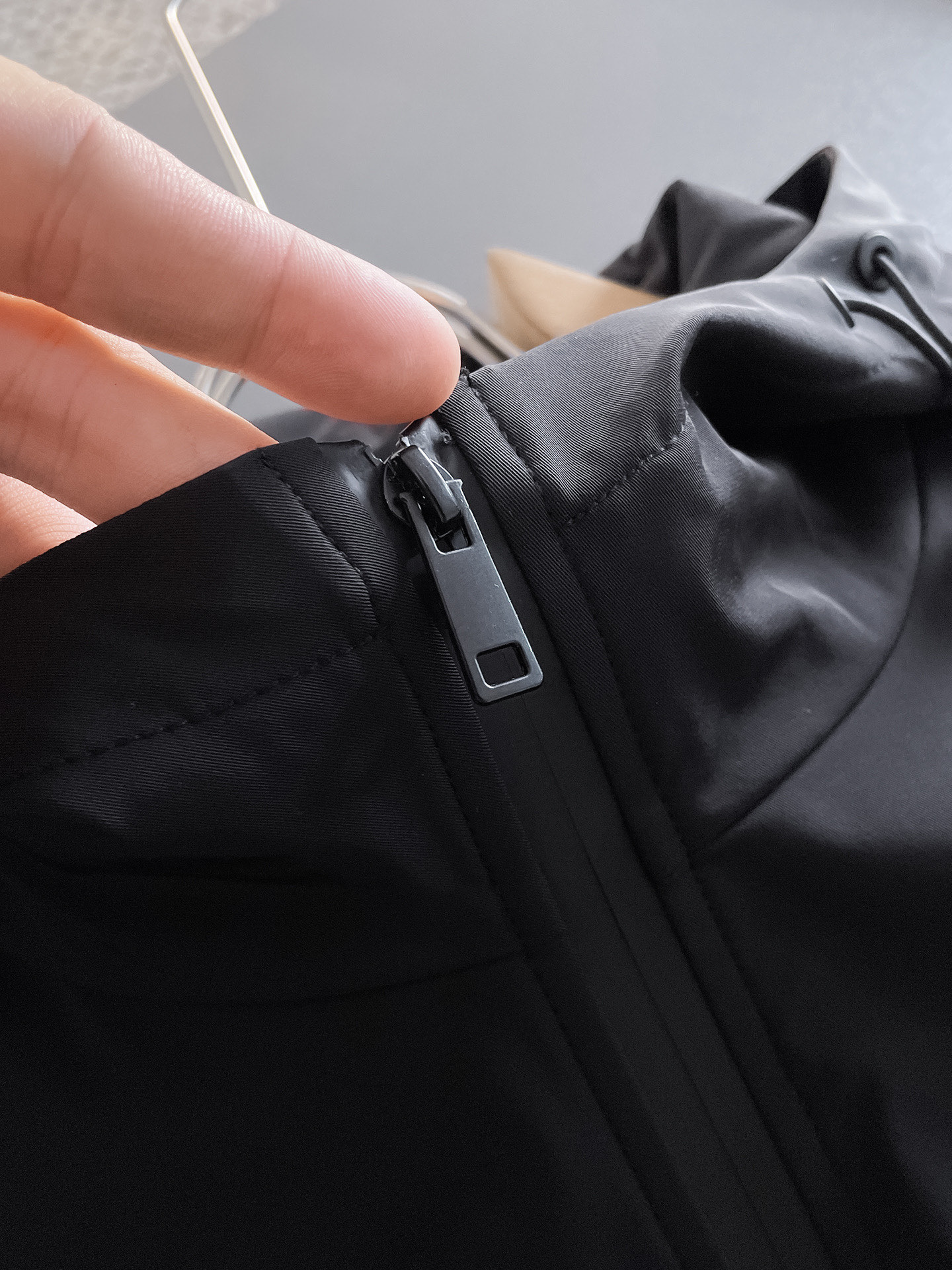 Hoodies & Sweatshirts