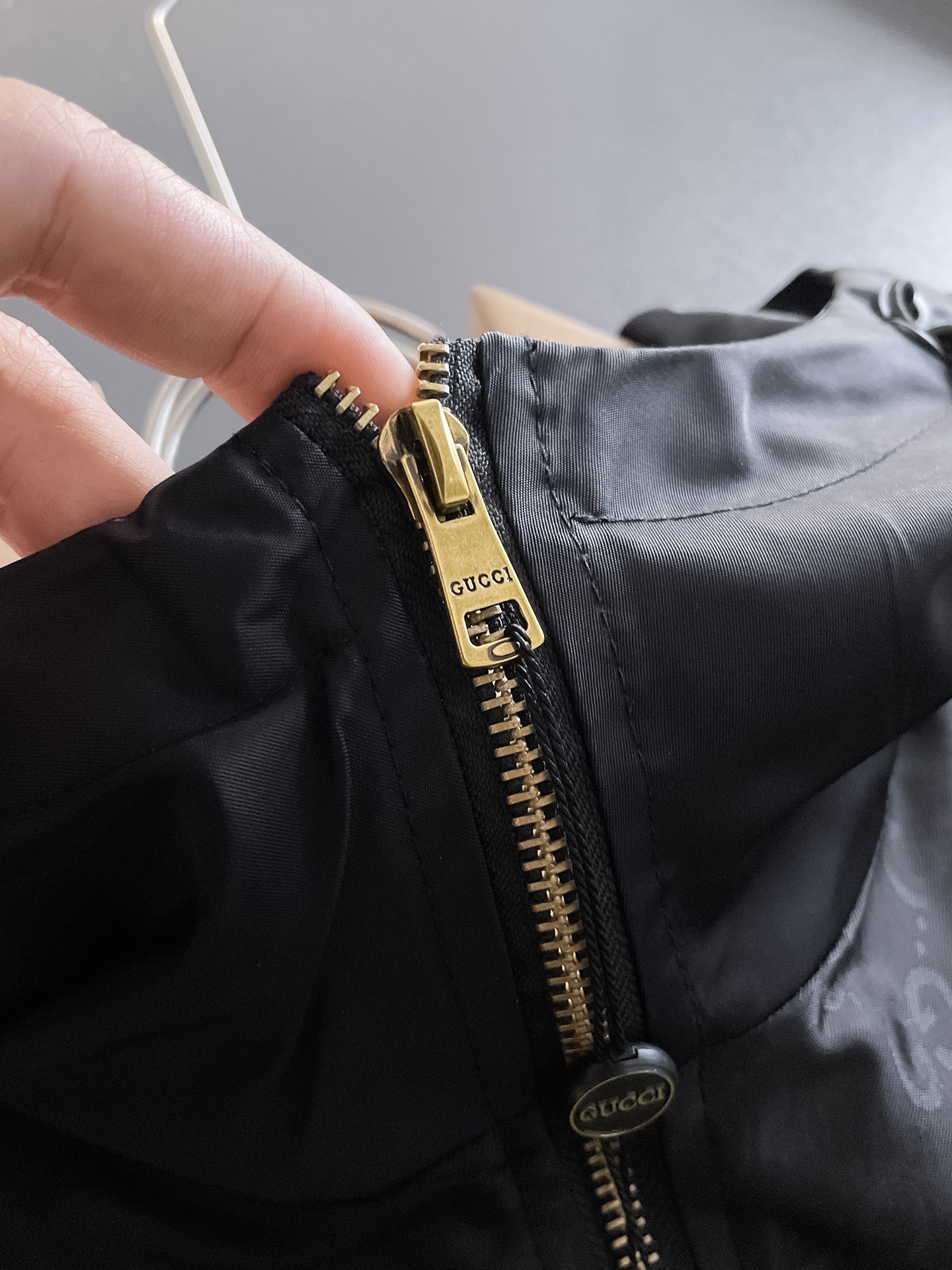 Hoodies & Sweatshirts