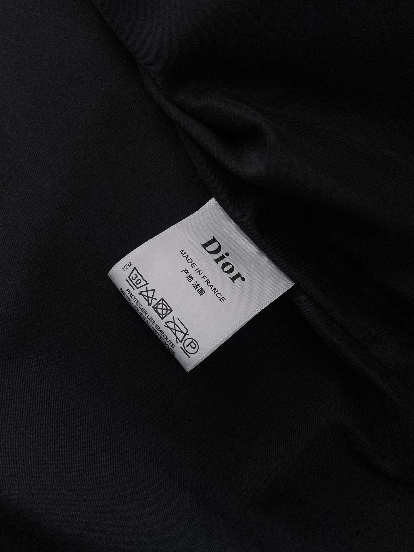 Hoodies & Sweatshirts