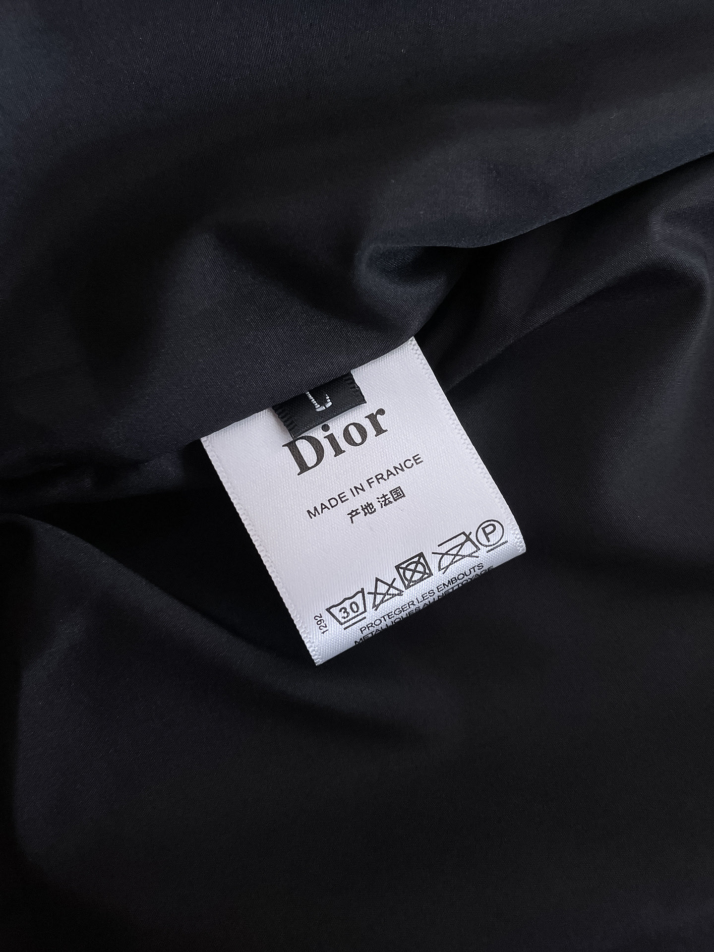 Hoodies & Sweatshirts