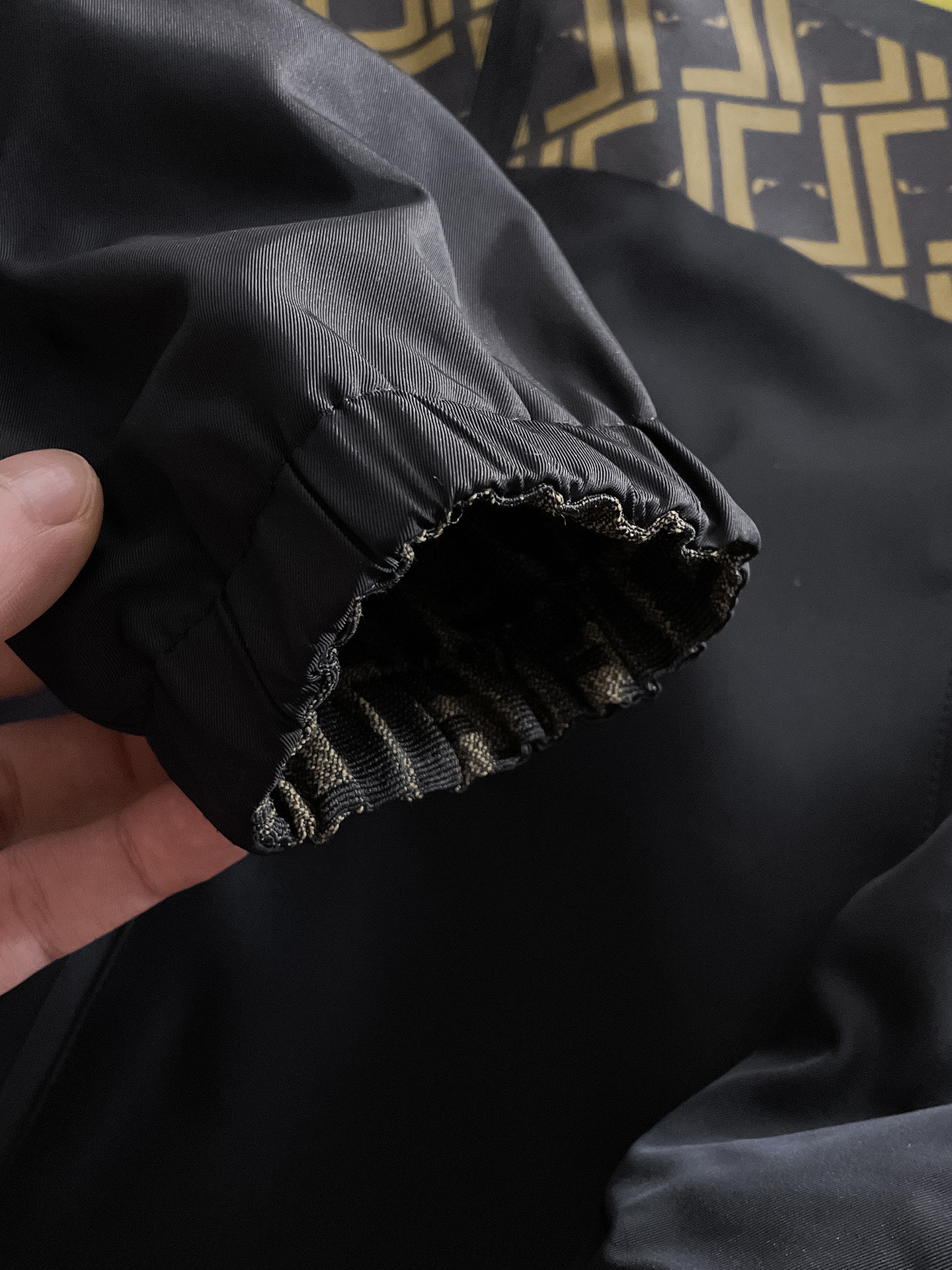 Hoodies & Sweatshirts