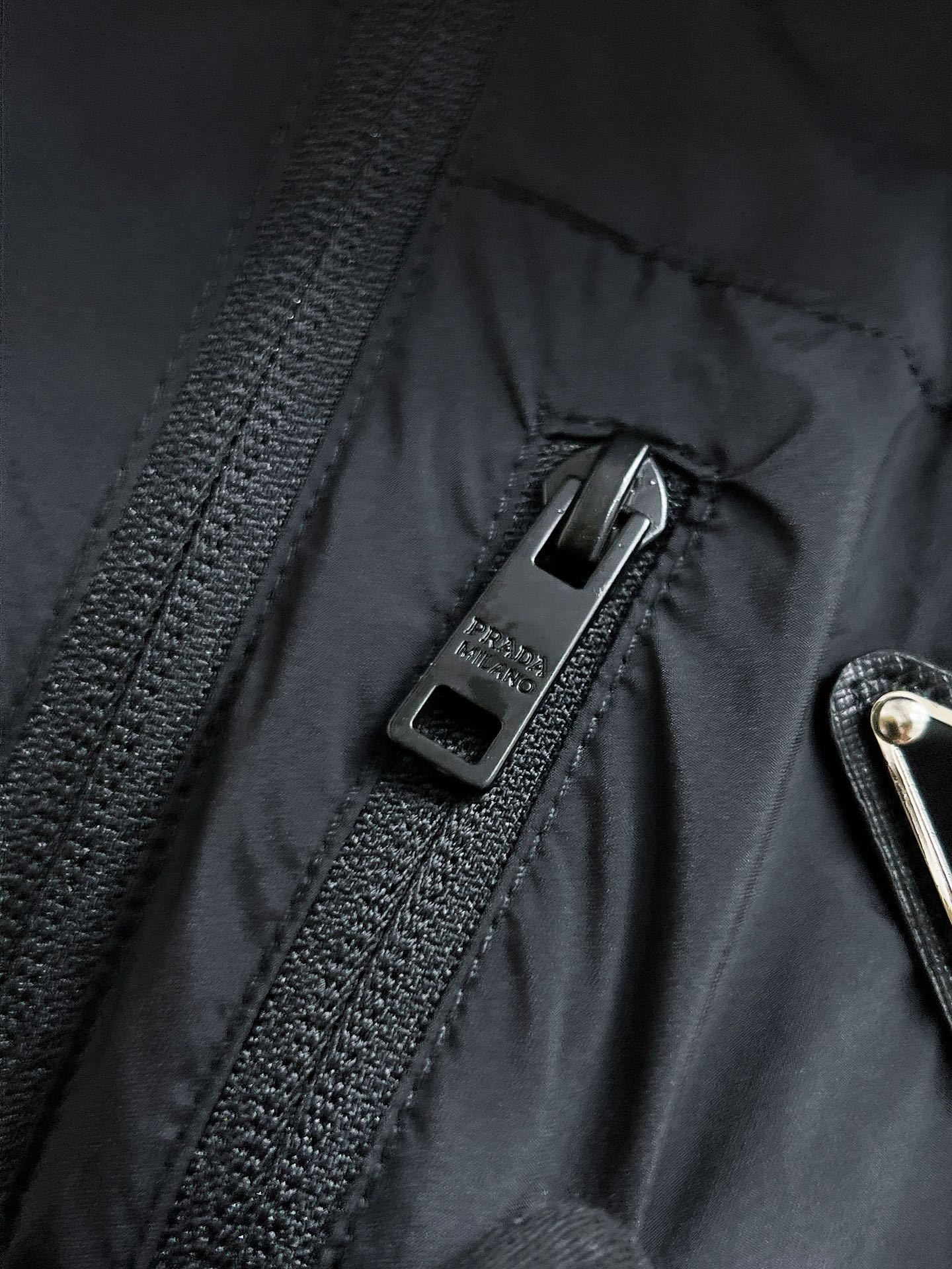 Hoodies & Sweatshirts