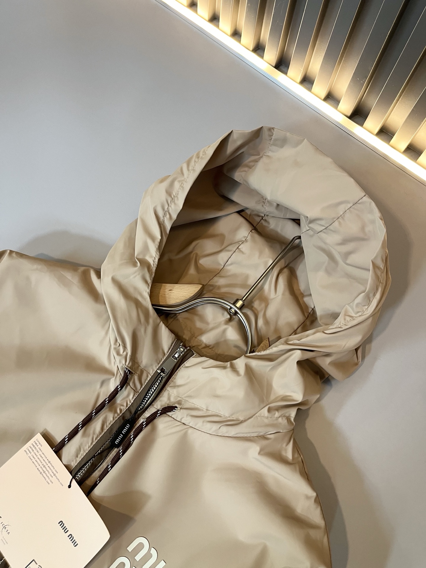 Hoodies & Sweatshirts