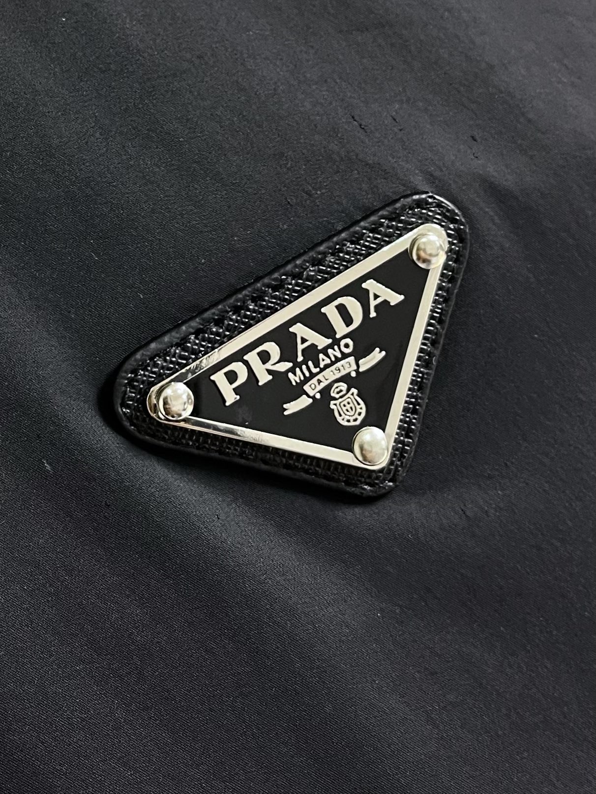 Hoodies & Sweatshirts