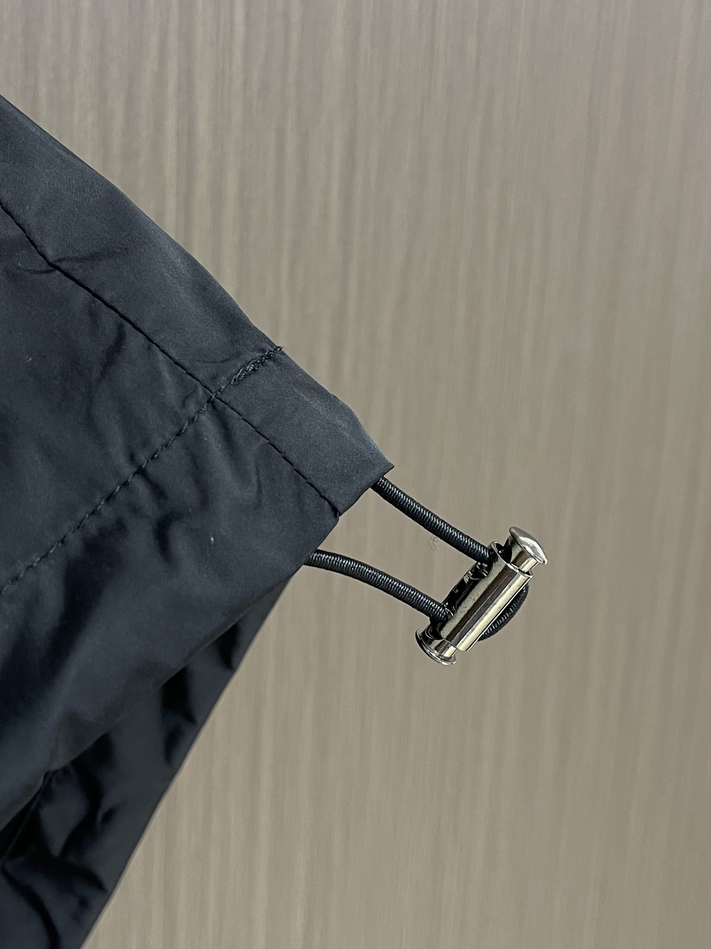 Hoodies & Sweatshirts