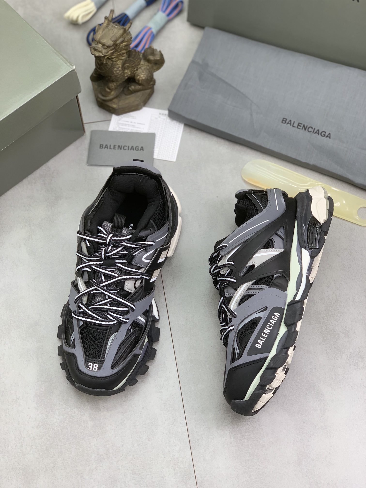 BalenciagaSHOES