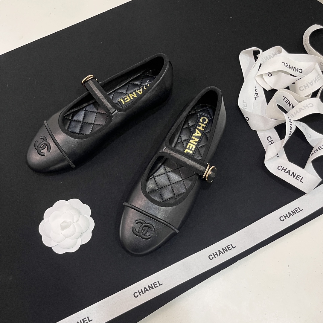 Womens shoes collection