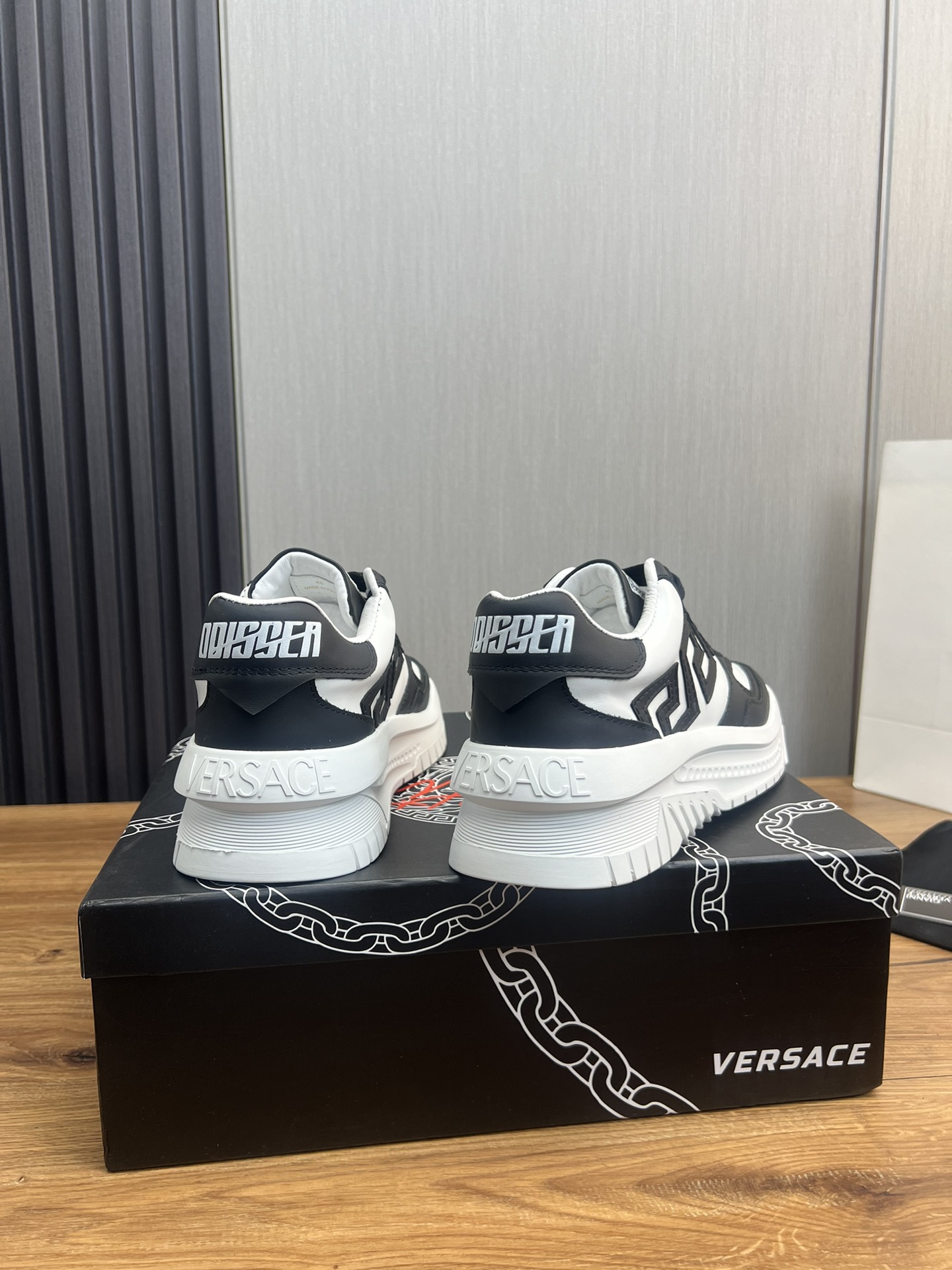VersaceSHOES