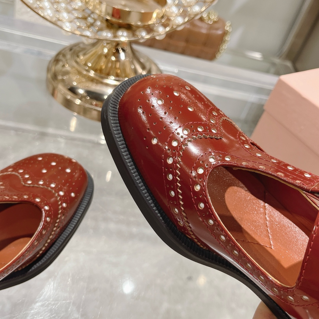 Womens shoes collection