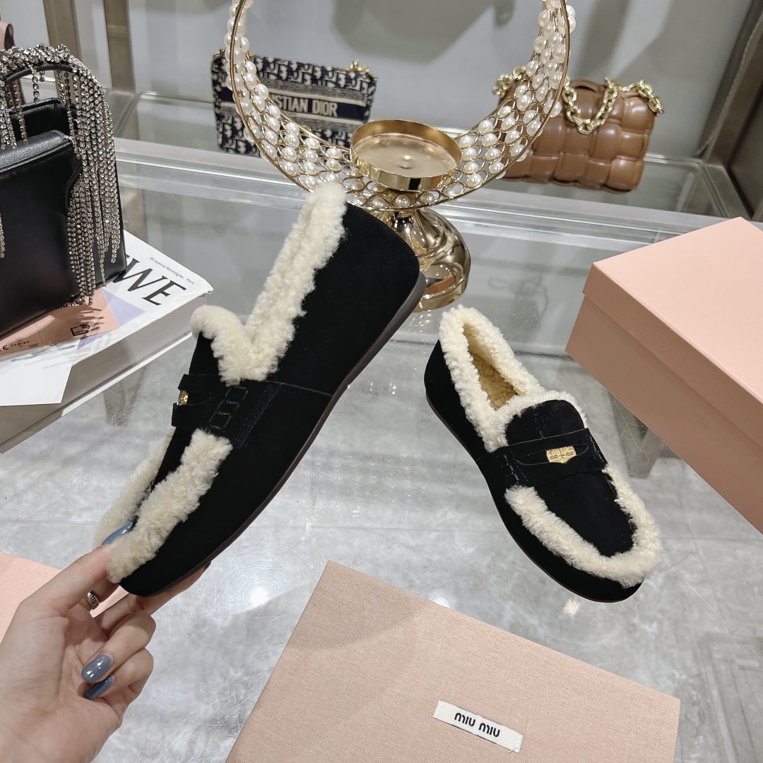 Womens shoes collection