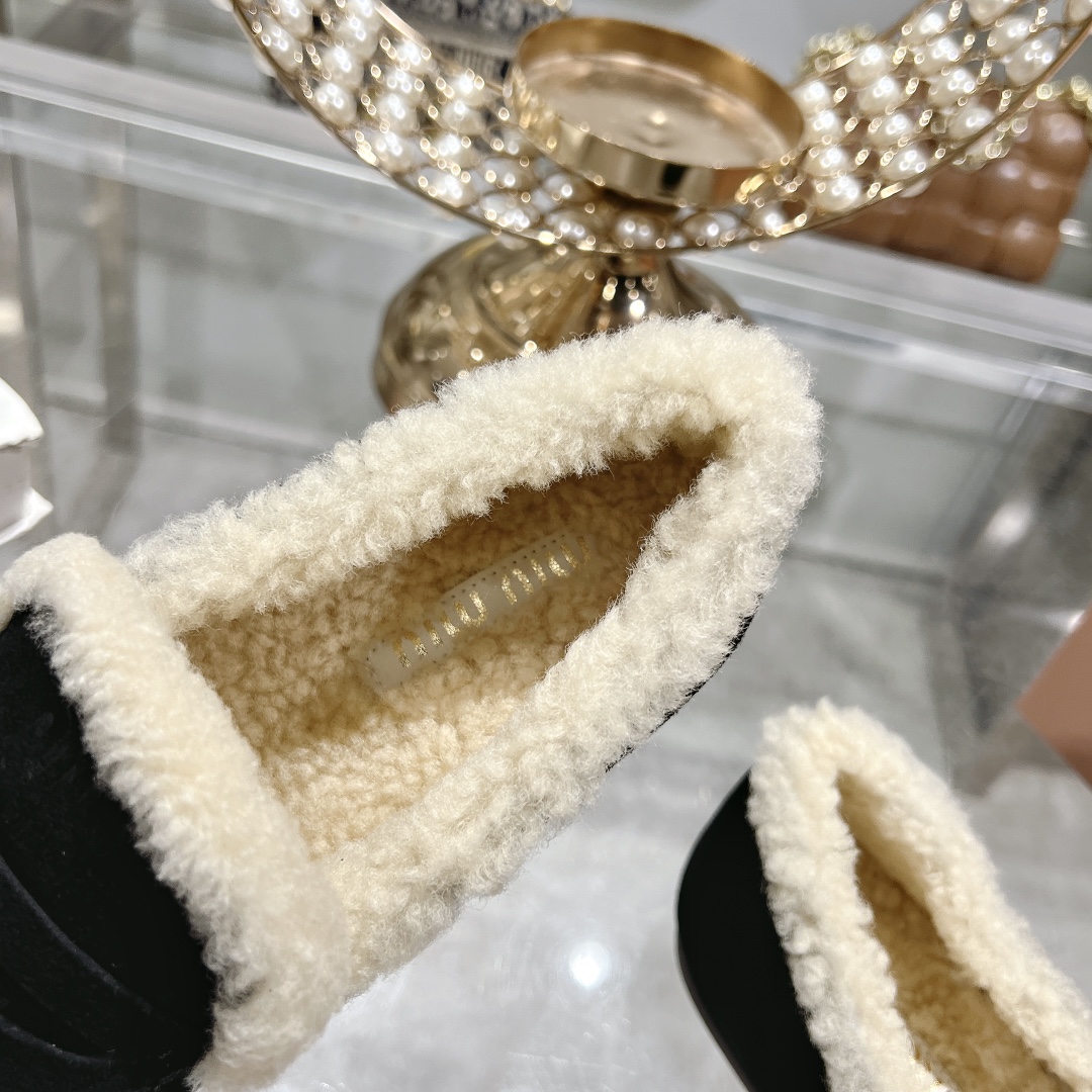 Womens shoes collection