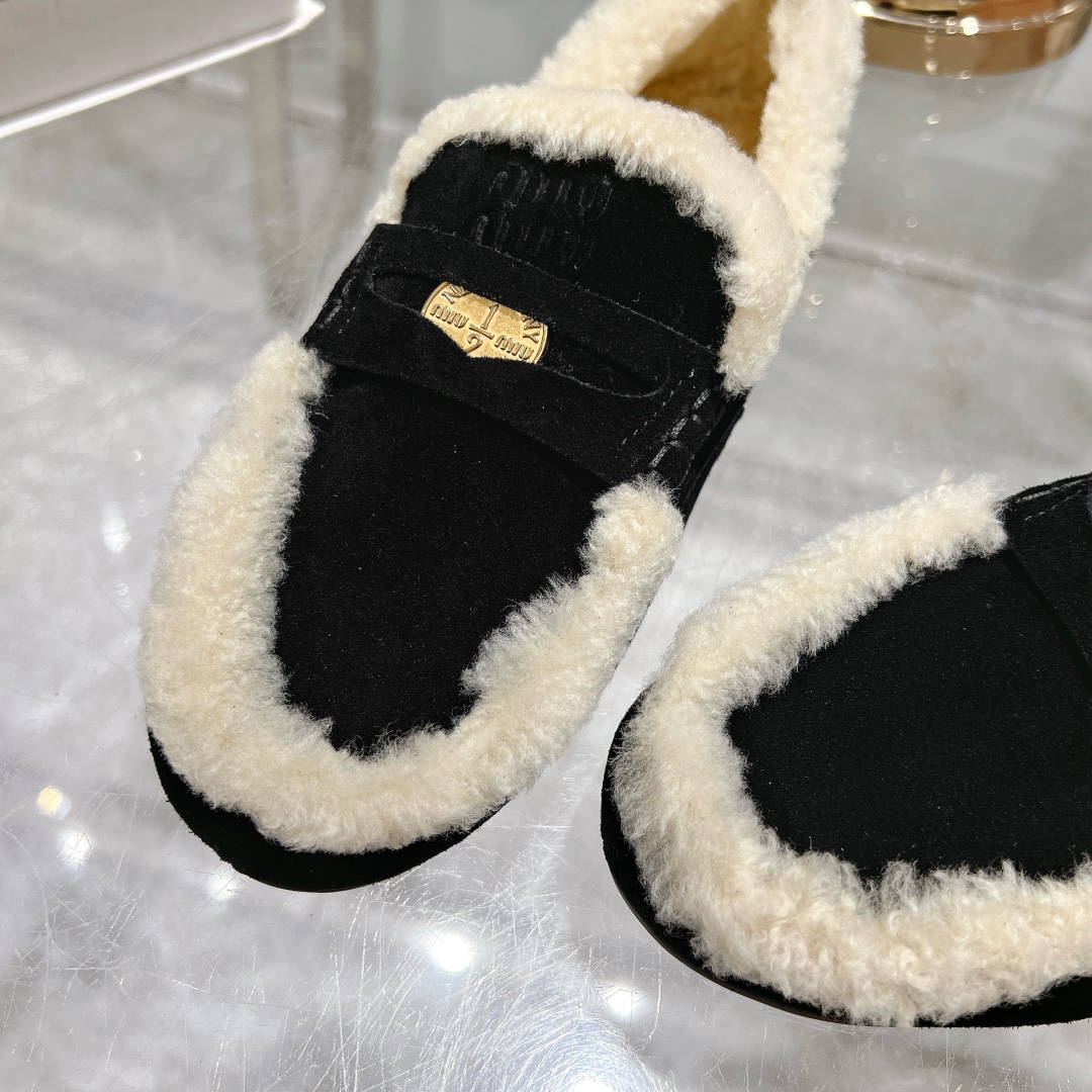 Womens shoes collection