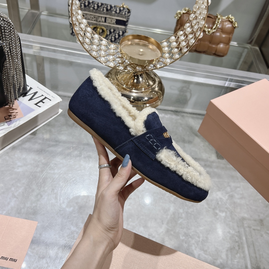 Womens shoes collection