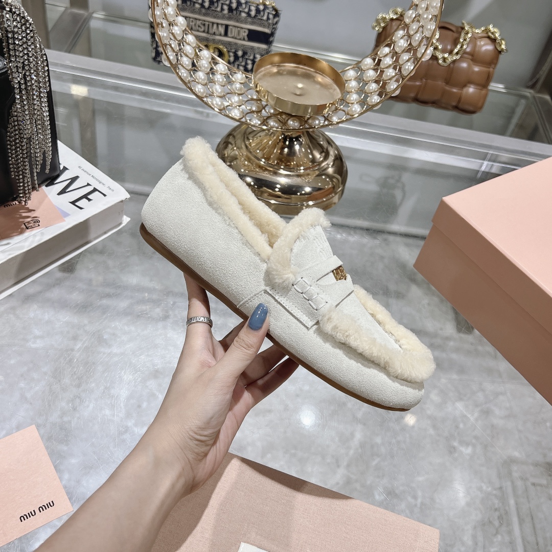 Womens shoes collection