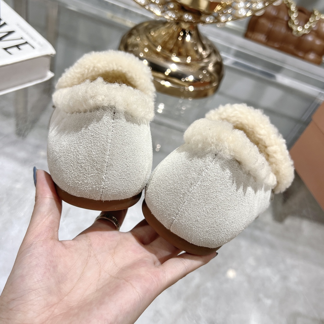 Womens shoes collection