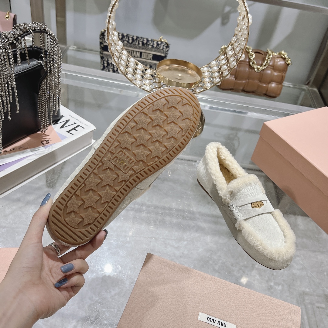 Womens shoes collection