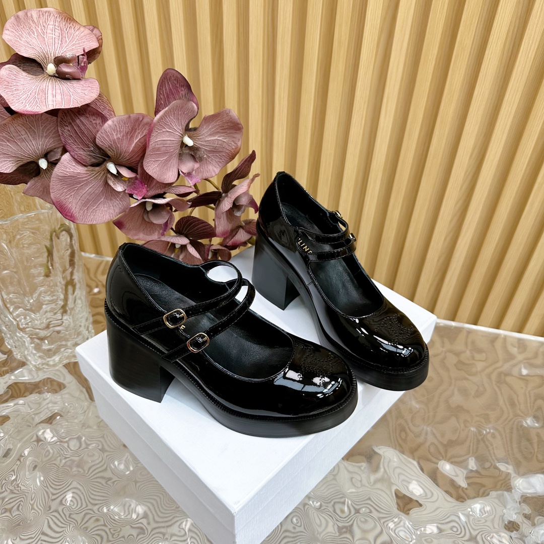 Womens shoes collection