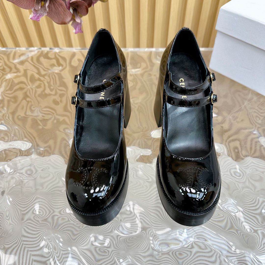 Womens shoes collection