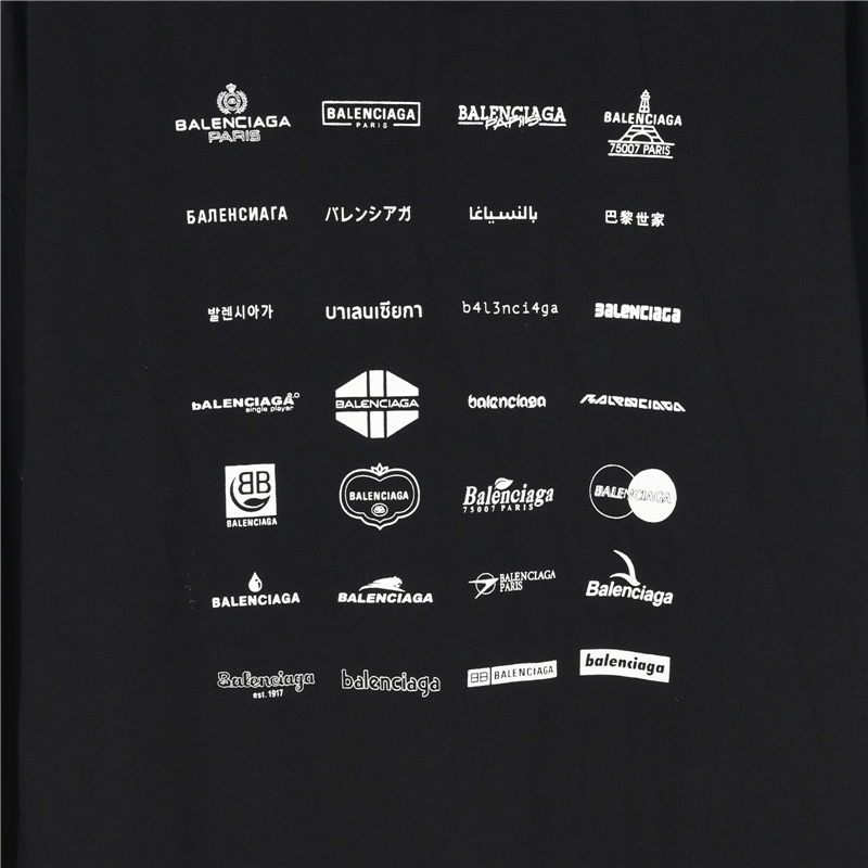 Hoodies & Sweatshirts